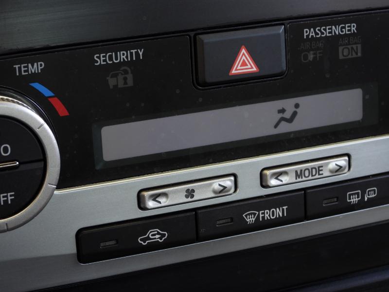 Toyota Camry XLE 4D Sedan 2012 Toyota Camry XLE 4D Sedan 2012