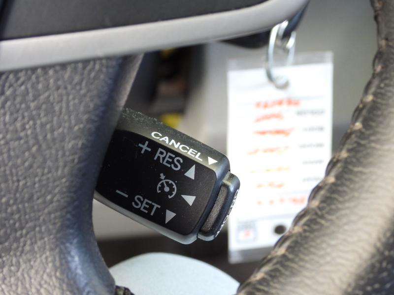 Toyota Camry XLE 4D Sedan 2012 Toyota Camry XLE 4D Sedan 2012