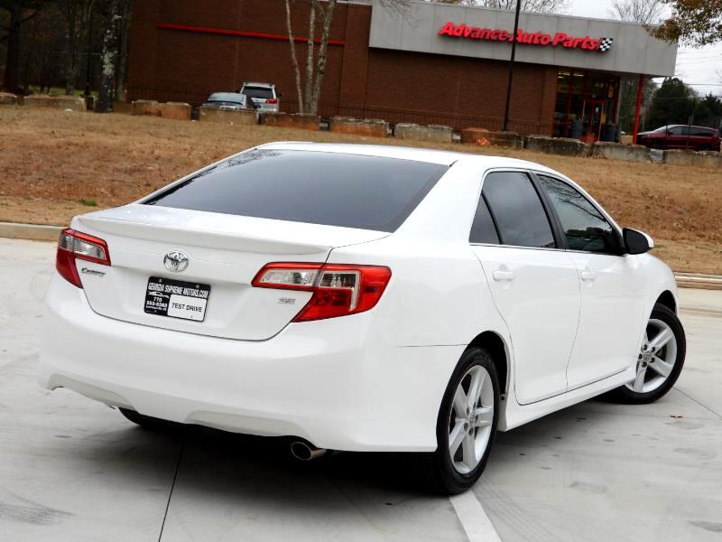 Toyota Camry SE 2012