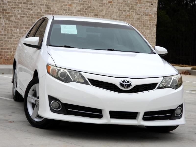 Toyota Camry SE 2012