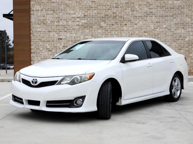 Toyota Camry SE 2012