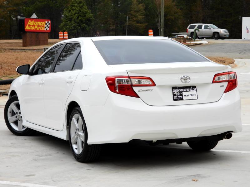 Toyota Camry SE 2012