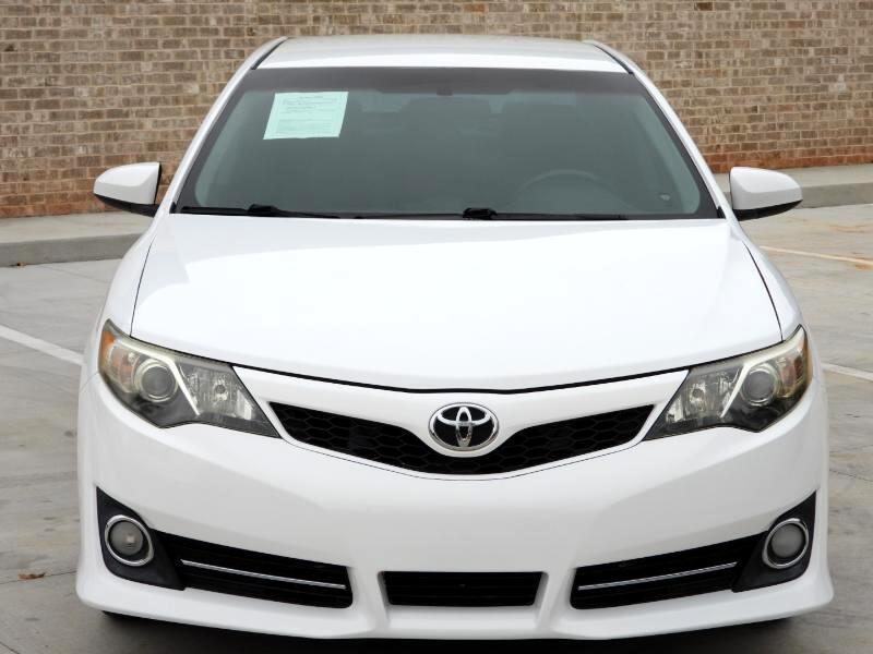 Toyota Camry SE 2012