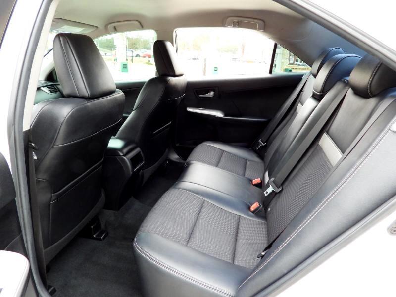 Toyota Camry SE 2012