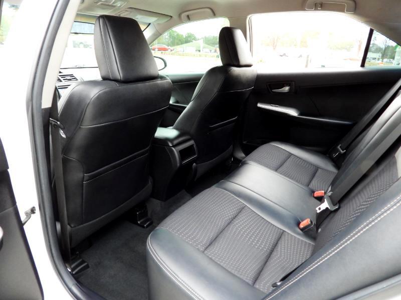 Toyota Camry SE 2012