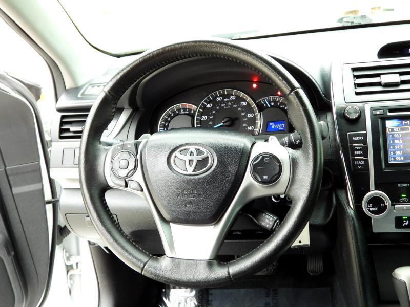 Toyota Camry SE 2012