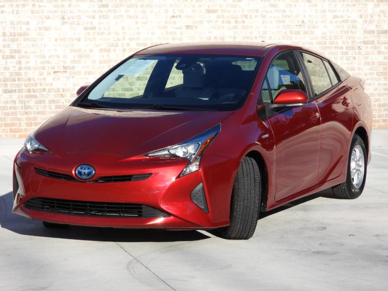 Toyota Prius Two 2017