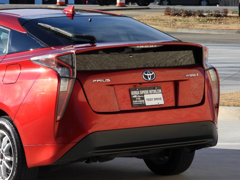 Toyota Prius Two 2017