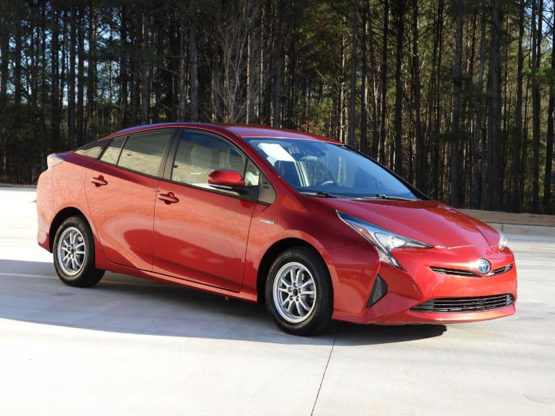 Toyota Prius Two 2017