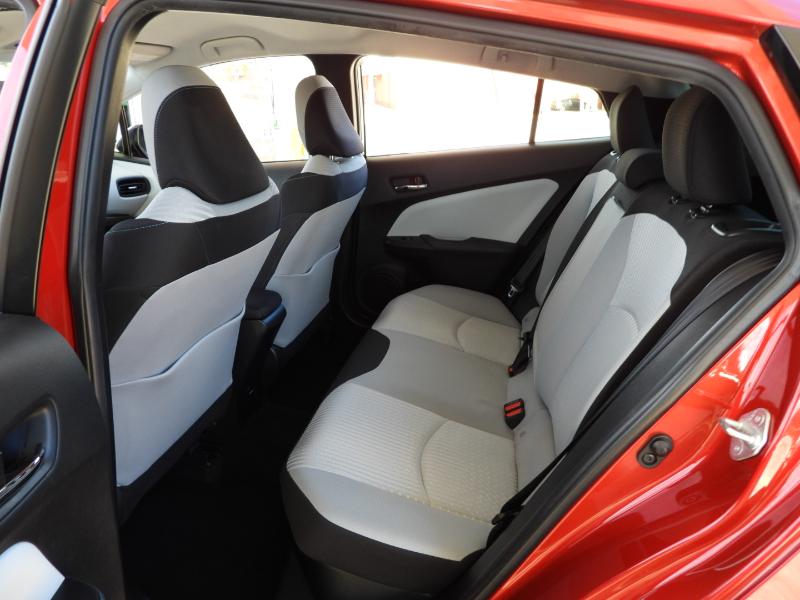 Toyota Prius Two 2017