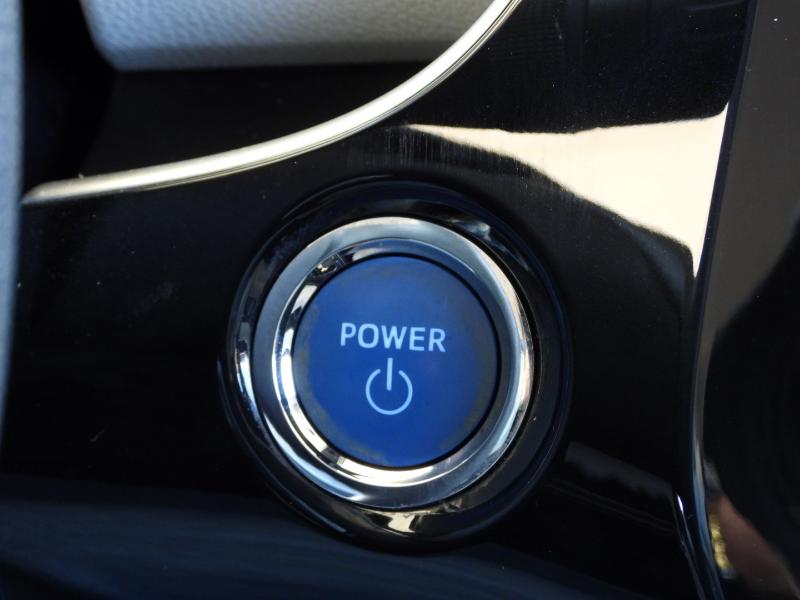 Toyota Prius Two 2017