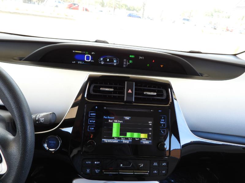 Toyota Prius Two 2017