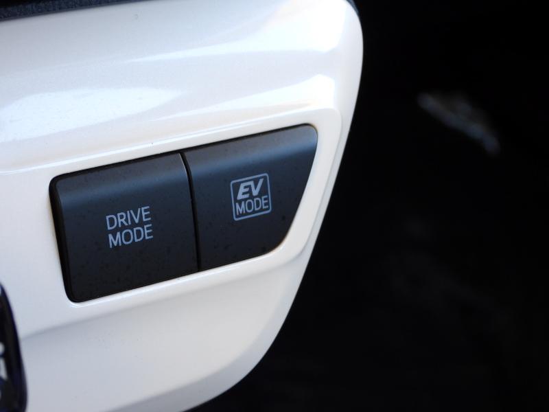 Toyota Prius Two 2017