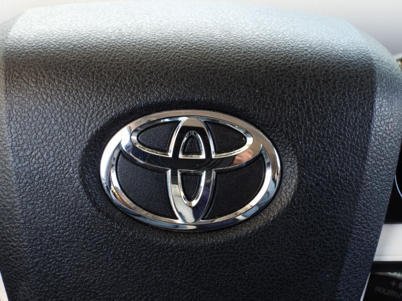 Toyota Prius Two 2017