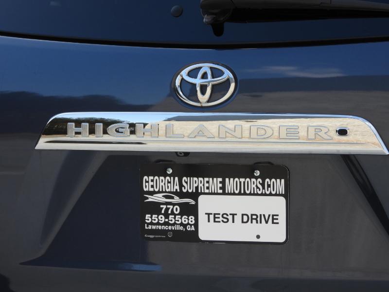 Toyota Highlander SE FWD V6 2012