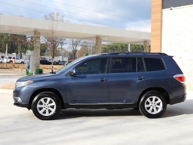 Toyota Highlander SE FWD V6 2012