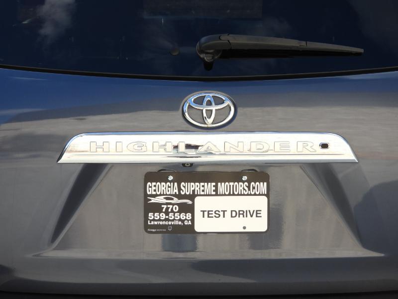 Toyota Highlander SE FWD V6 2012