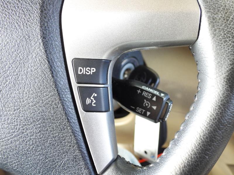 Toyota Highlander SE FWD V6 2012