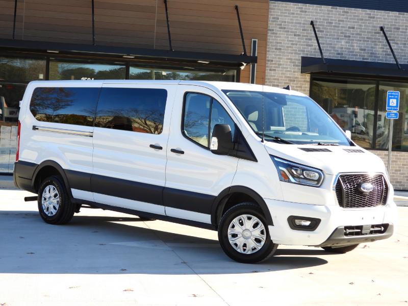 Ford Transit 350 Wagon Low Roof XLT w/Sliding Pass. 148-in. WB 2023