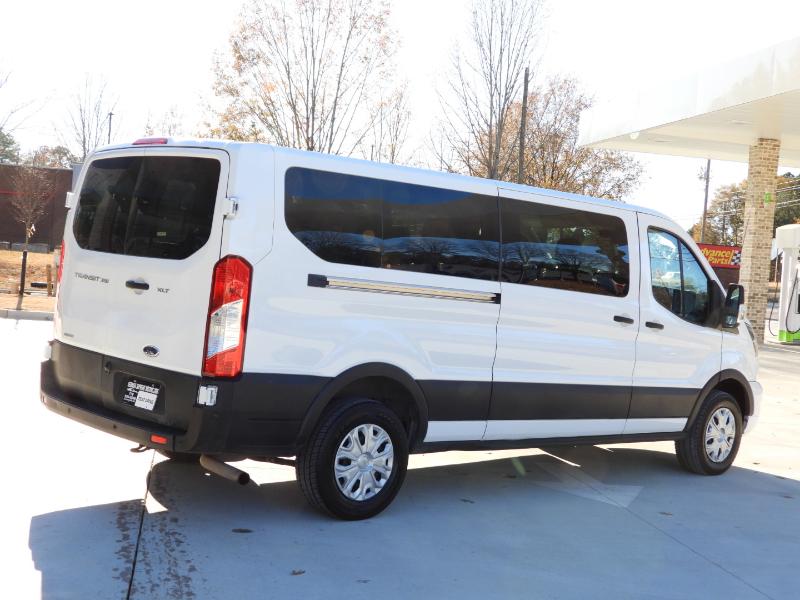 Ford Transit 350 Wagon Low Roof XLT w/Sliding Pass. 148-in. WB 2023