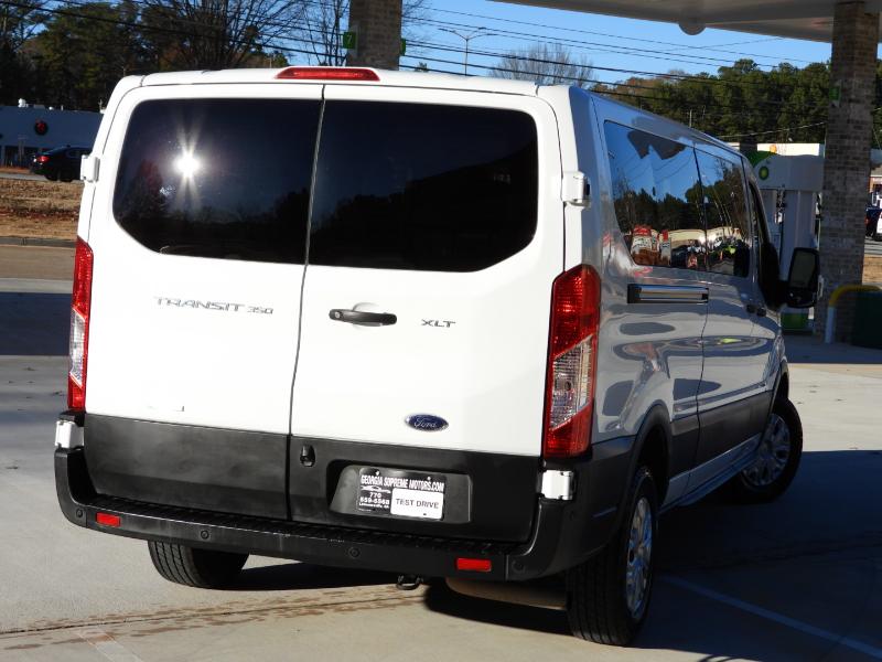 Ford Transit 350 Wagon Low Roof XLT w/Sliding Pass. 148-in. WB 2023