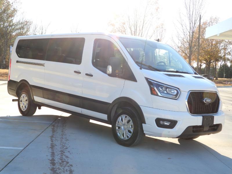 Ford Transit 350 Wagon Low Roof XLT w/Sliding Pass. 148-in. WB 2023