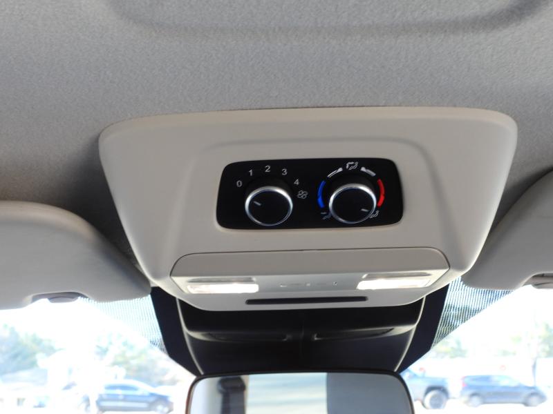 Ford Transit 350 Wagon Low Roof XLT w/Sliding Pass. 148-in. WB 2023