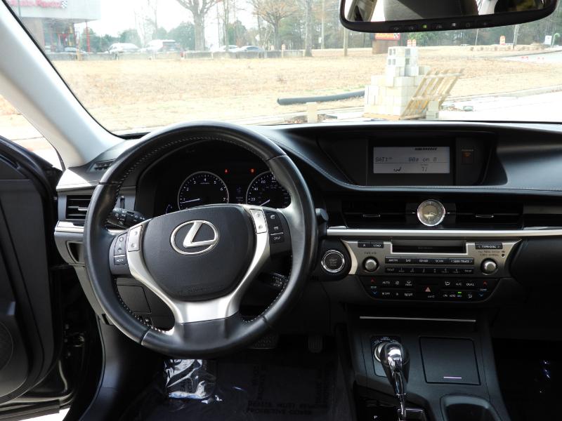 Lexus ES 350 Sedan 2014