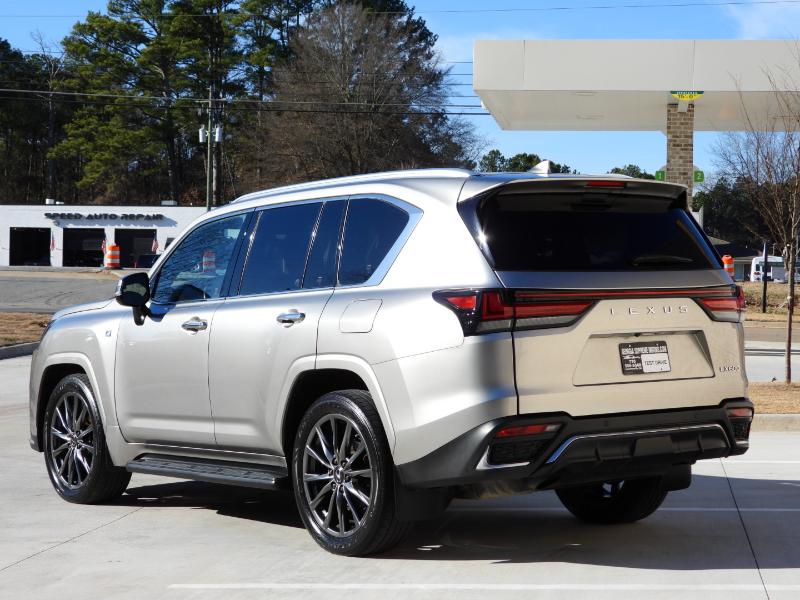Lexus LX 600 F SPORT Handling 2023