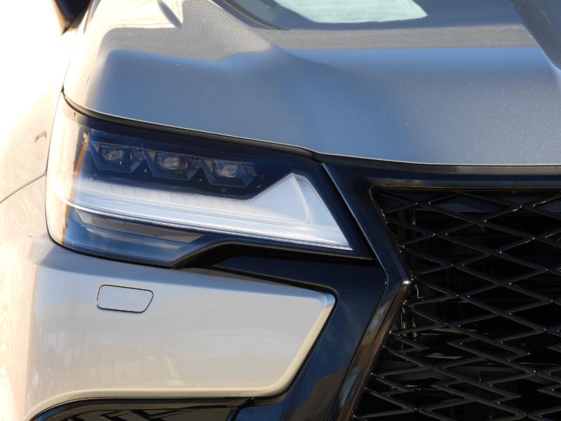 Lexus LX 600 F SPORT Handling 2023