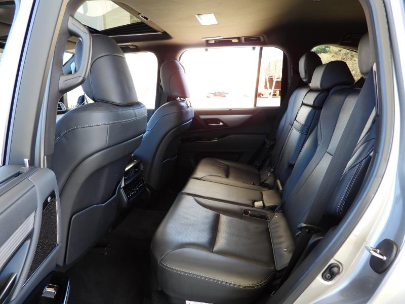 Lexus LX 600 F SPORT Handling 2023