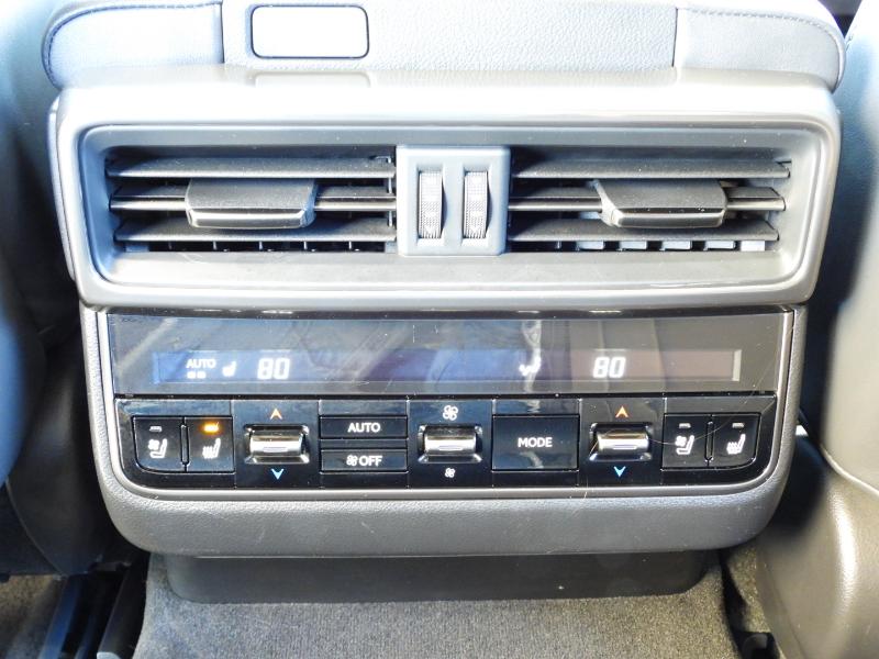 Lexus LX 600 F SPORT Handling 2023