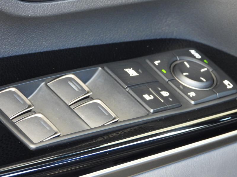 Lexus LX 600 F SPORT Handling 2023