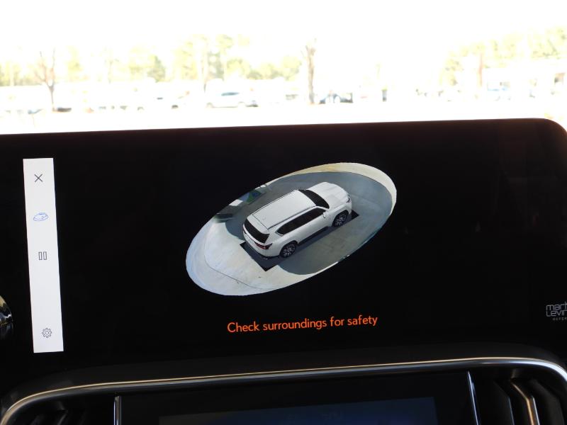 Lexus LX 600 F SPORT Handling 2023