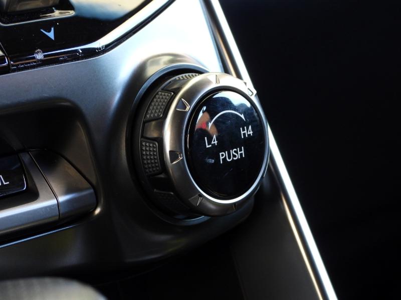 Lexus LX 600 F SPORT Handling 2023