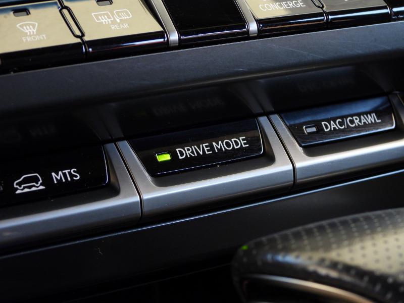 Lexus LX 600 F SPORT Handling 2023