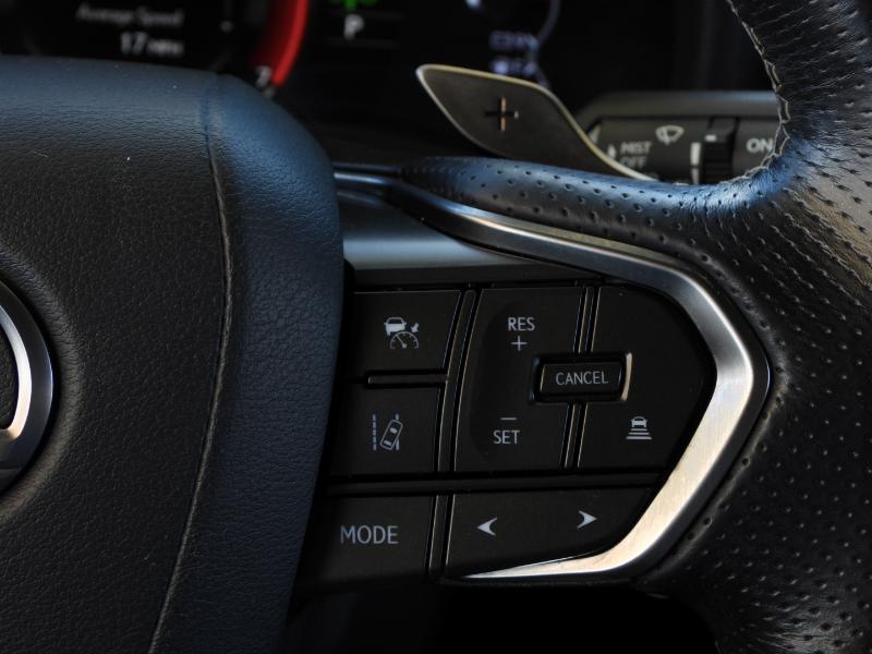 Lexus LX 600 F SPORT Handling 2023