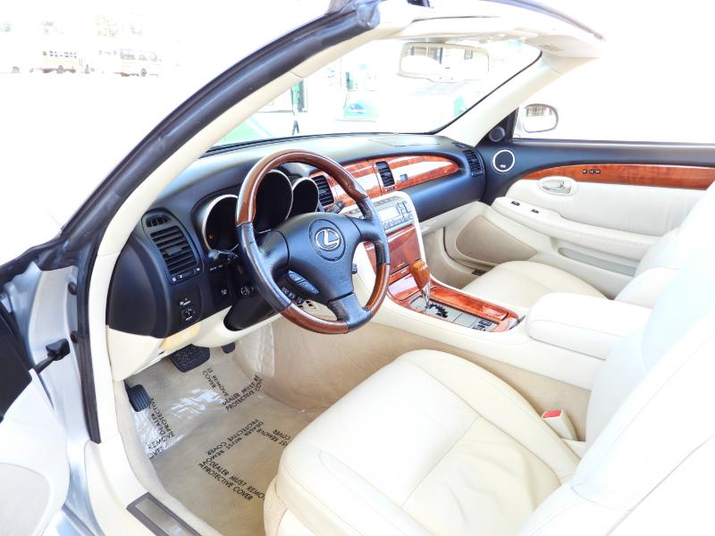 Lexus SC 430 Convertible 2006
