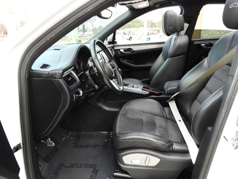 Porsche Macan GTS 2018