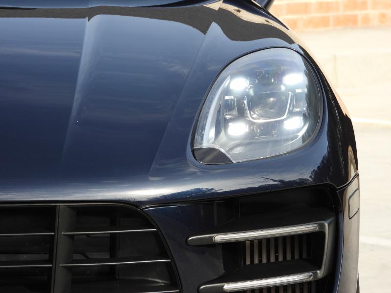 Porsche Macan Turbo 2017