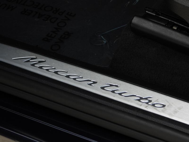 Porsche Macan Turbo 2017