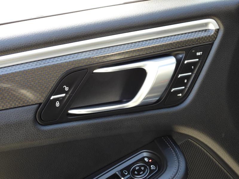 Porsche Macan Turbo 2017