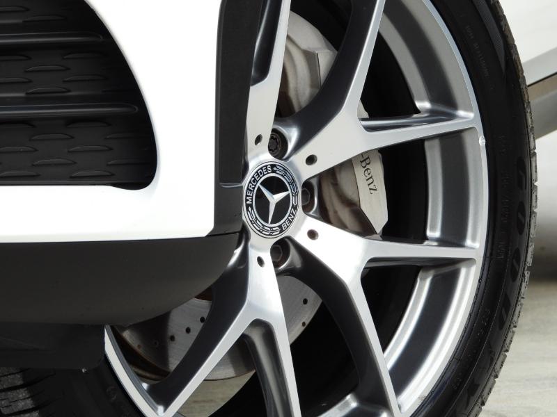 Mercedes-Benz GLC-Class GLC300 2020