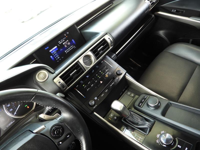 Lexus IS 250 RWD 2014