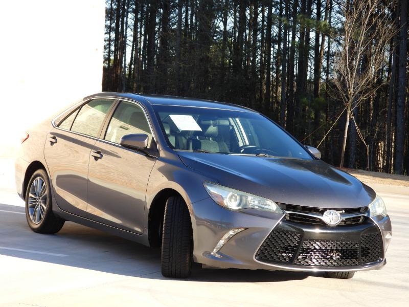 Toyota Camry SE 2015