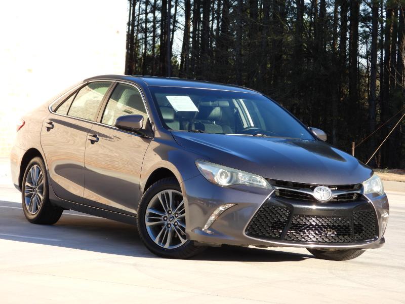 Toyota Camry SE 2015