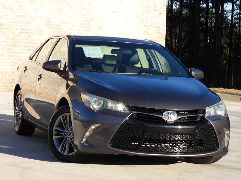 Toyota Camry SE 2015