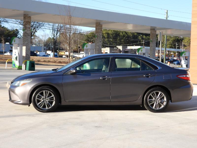 Toyota Camry SE 2015