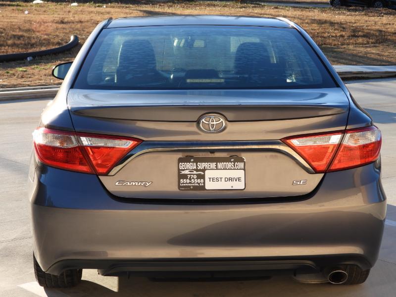Toyota Camry SE 2015