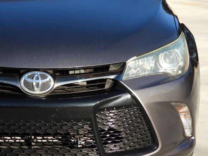 Toyota Camry SE 2015